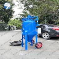 　移動(dòng)濕式噴砂機(jī)
